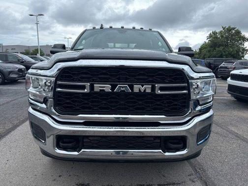 2021 RAM 2500 Tradesman Crew Cab 4x4 6'4' Box