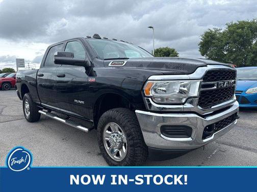 2021 RAM 2500 Tradesman Crew Cab 4x4 6'4' Box