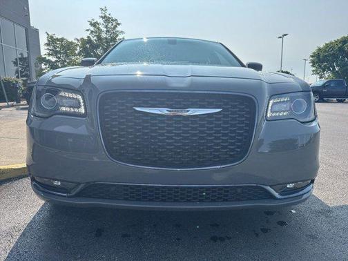 2017 Chrysler 300 S