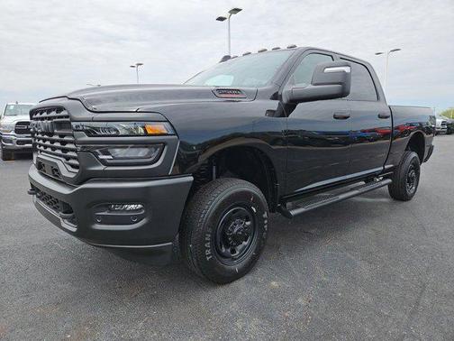 2025 RAM 2500 Tradesman Crew Cab 4x4 6'4' Box