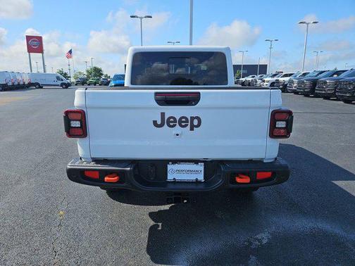 2025 Jeep Gladiator Mojave X
