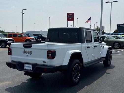 2021 Jeep Gladiator Overland