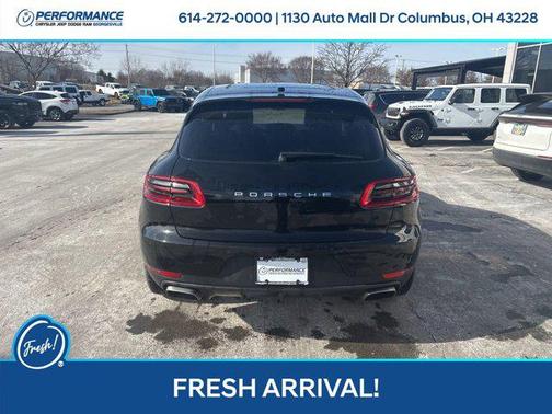 2017 Porsche Macan Base