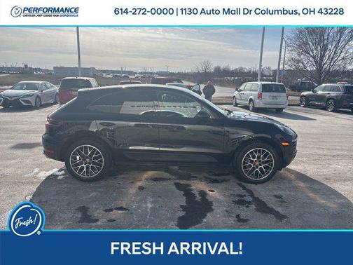 2017 Porsche Macan Base