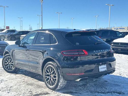 2017 Porsche Macan Base