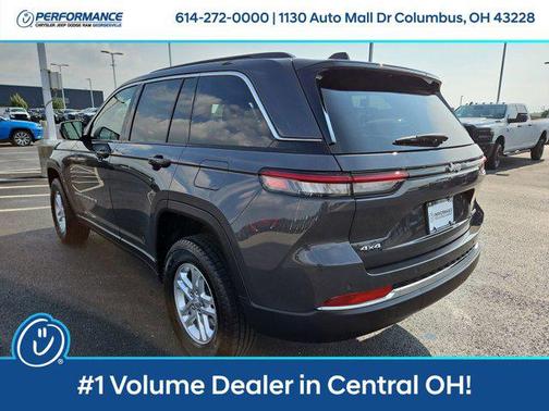 2025 Jeep Grand Cherokee Laredo