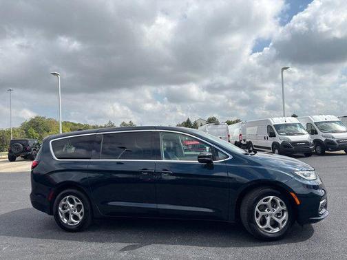 2024 Chrysler Pacifica Limited