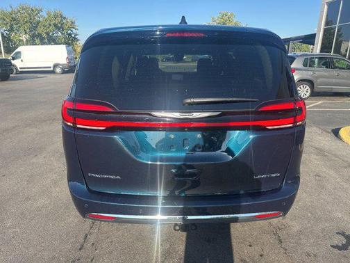 2024 Chrysler Pacifica Limited
