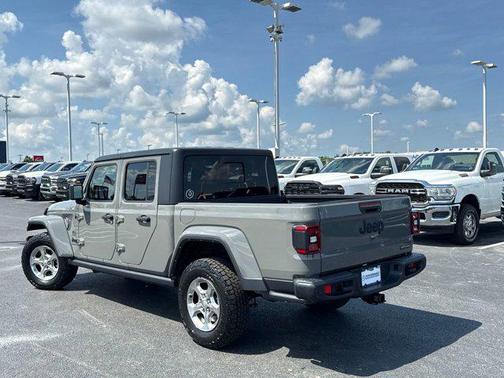 2021 Jeep Gladiator Freedom 4x4