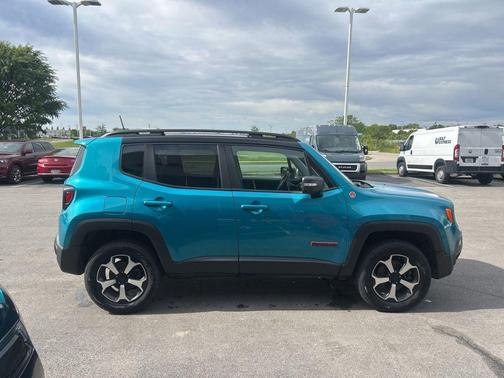 Bikini Metallic Clearcoat 2020 Jeep Renegade Trailhawk