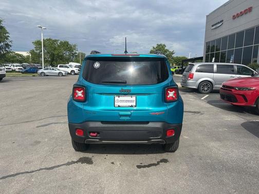 Bikini Metallic Clearcoat 2020 Jeep Renegade Trailhawk