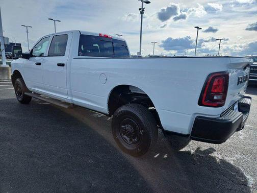 2025 RAM 2500 Tradesman Crew Cab 4x4 8' Box