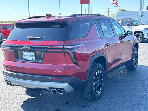 Radiant Red Tintcoat 2024 Chevrolet Traverse AWD Z71