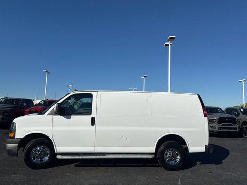 2023 GMC Savana 2500 Work Van