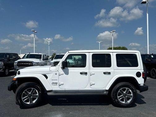2022 Jeep Wrangler Unlimited Sahara