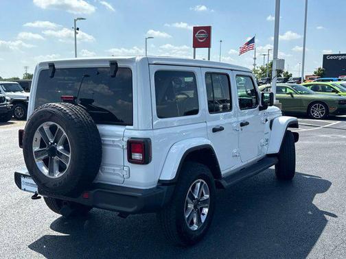 2022 Jeep Wrangler Unlimited Sahara