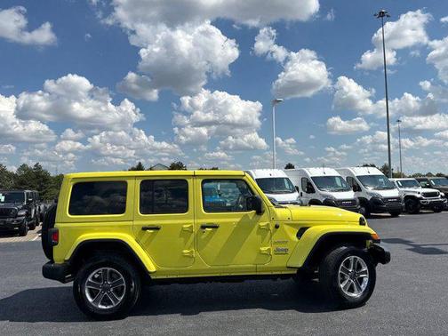 2023 Jeep Wrangler 4-Door Sahara