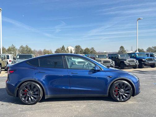 2022 Tesla Model Y Performance Dual Motor All-Wheel Drive