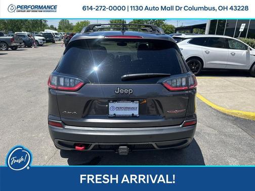 Granite Crystal Metallic Clearcoat 2019 Jeep Cherokee Trailhawk Elite