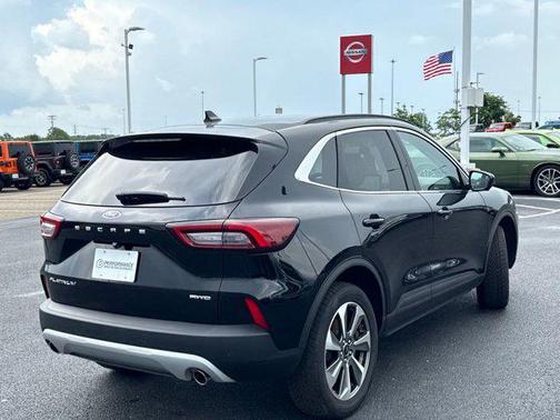 2023 Ford Escape Platinum