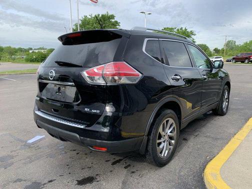 2015 Nissan Rogue SL