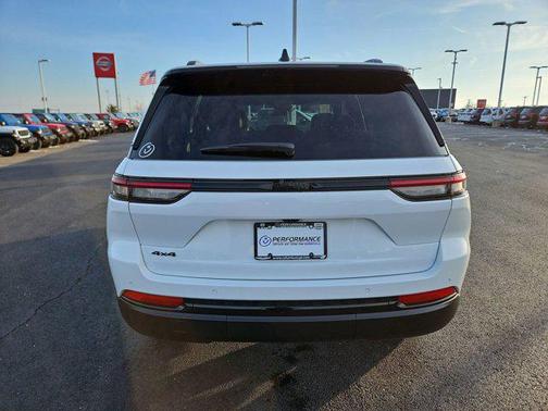 2025 Jeep Grand Cherokee Altitude