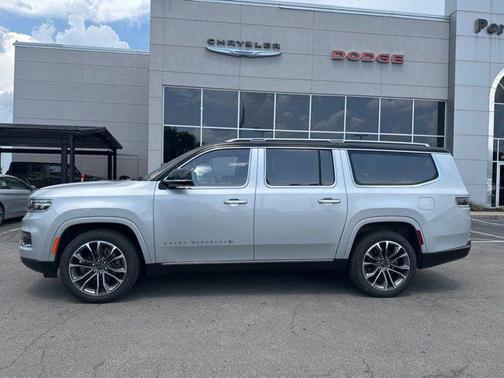 2023 Jeep Grand Wagoneer L Series III 4x4