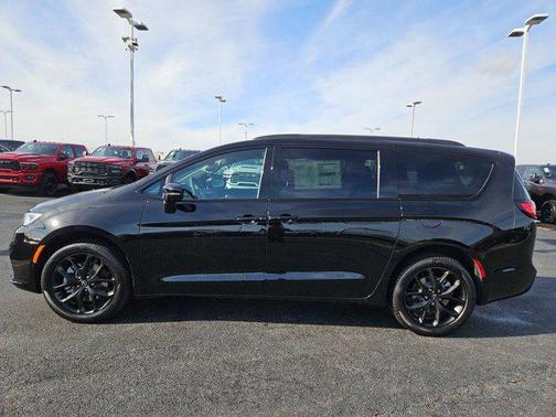 2026 Chrysler Pacifica L