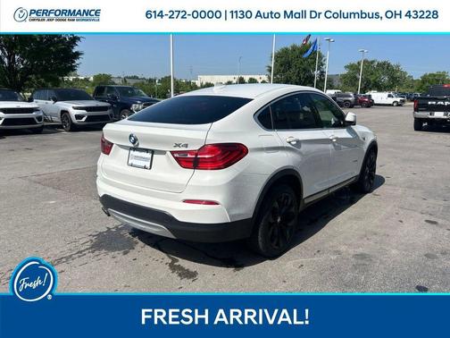 White 2018 BMW X4 xDrive28i
