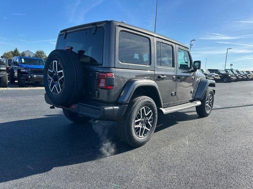 2026 Jeep Wrangler 4-Door Sahara 4x4
