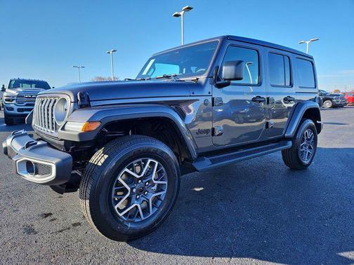 2026 Jeep Wrangler 4-Door Sahara 4x4