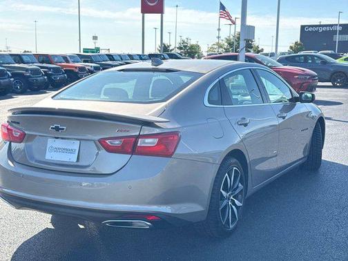 2022 Chevrolet Malibu FWD RS