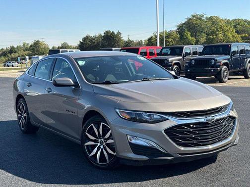 2022 Chevrolet Malibu FWD RS