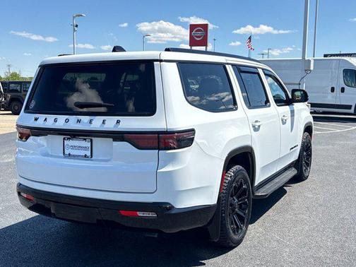Bright White Clearcoat 2024 Jeep Wagoneer Series II Carbide