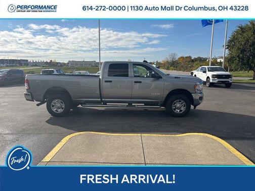 2022 RAM 2500 Tradesman Crew Cab 4x4 8' Box