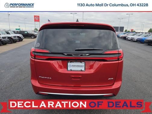 Red Hot Pearlcoat 2027 Chrysler Pacifica L