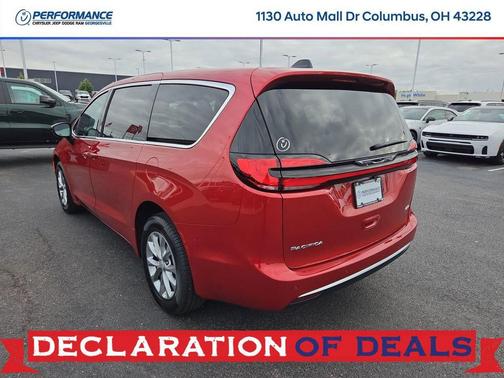 Red Hot Pearlcoat 2027 Chrysler Pacifica L