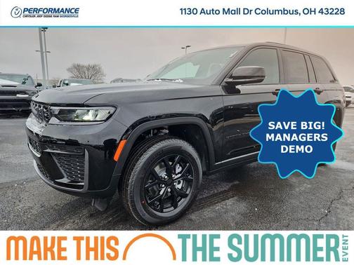 Diamond Black Crystal Pearlcoat 2026 Jeep Grand Cherokee Altitude