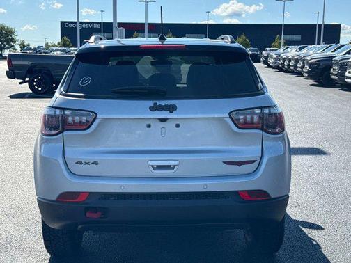 2024 Jeep Compass Trailhawk