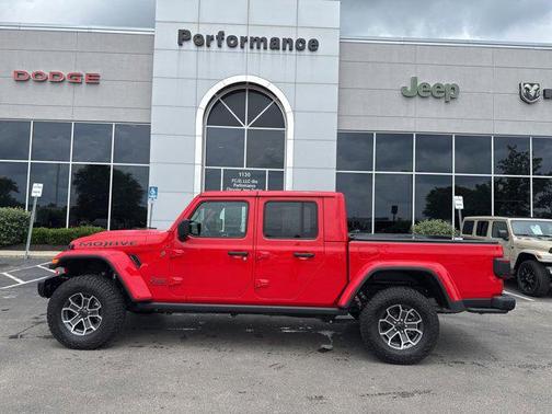 2024 Jeep Gladiator Mojave X