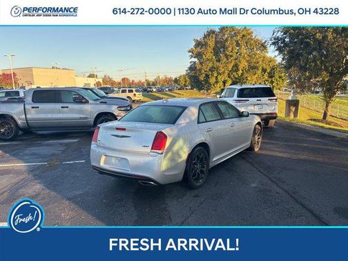 2023 Chrysler 300 Touring