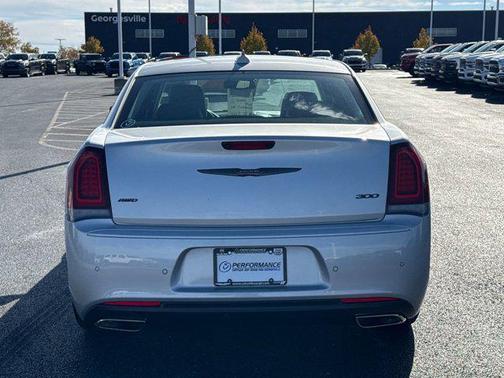 2023 Chrysler 300 Touring