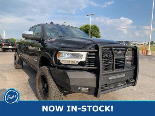 2021 RAM 3500 Laramie Crew Cab 4x4 8' Box