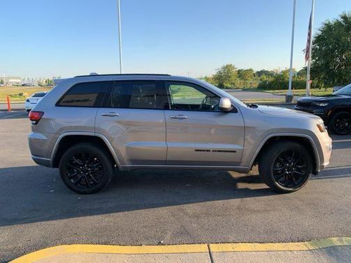 2019 Jeep Grand Cherokee Altitude