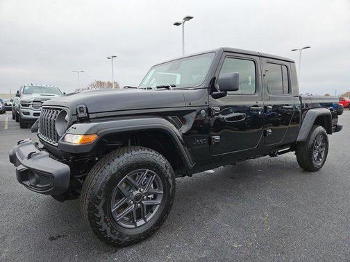 2026 Jeep Gladiator Sport S