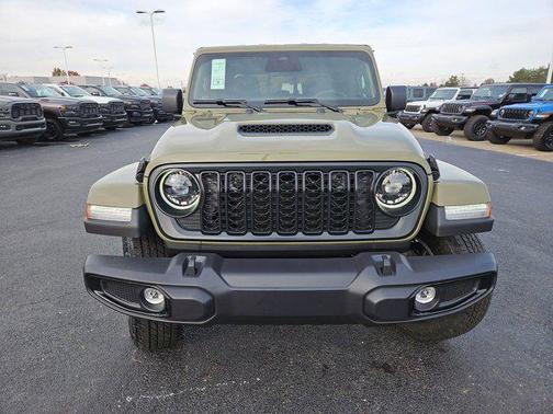 2026 Jeep Gladiator Sport S