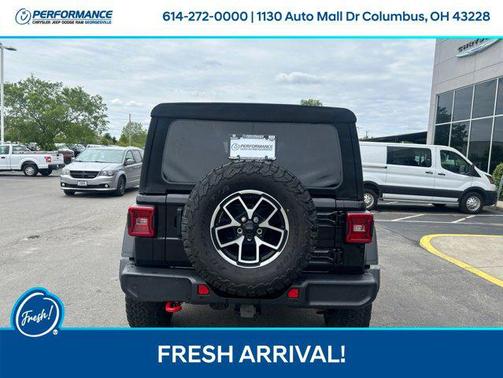 Black Clearcoat 2024 Jeep Wrangler Rubicon
