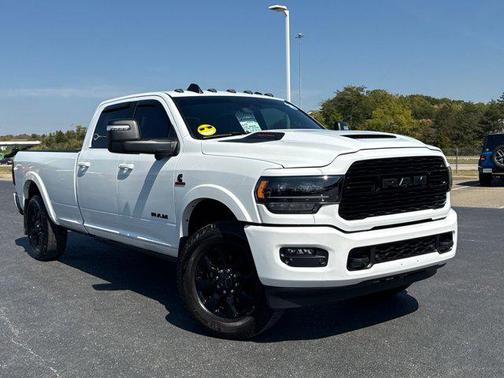 2024 RAM 3500 Limited Crew Cab 4x4 8' Box