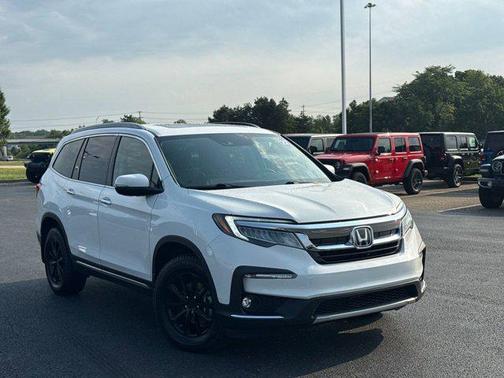 2022 Honda Pilot Touring 8-Passenger