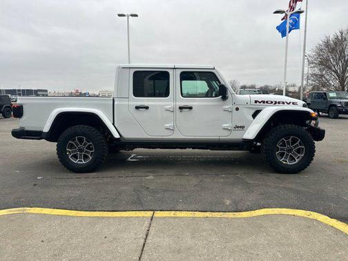 2026 Jeep Gladiator Mojave 4x4